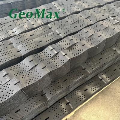 China BLACK HDPE GEOCELL 100MM HEIGHT 330MM WELDING SPACE FOR VEHICLE STAGING AREAS COMMERCIAL VEHICLES for sale