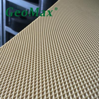 China YELLOW HDPE GEOCELL 100MM HEIGHT 445MM WELDING SPACE FOR WAREHOUSING ZONES CAR PARKS for sale