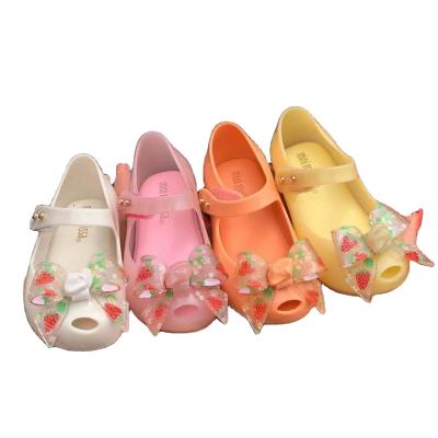 China 2022 New Summer Children's Fashion Strawberry Printing Jelly Shoes Girl's Princess Simple Shoe Waterproof Melissa Shoes Children's Shoes for sale