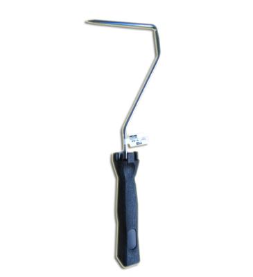China Small black painting or cleaning handle pp and steel handle used for painting or cleaning garden handle for sale