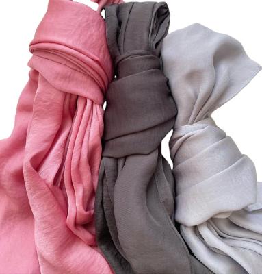 China Fashion Wholesale Satin Hijab Pleat Hot Sale Satin Hijab For Muslim Women Main Wear for sale