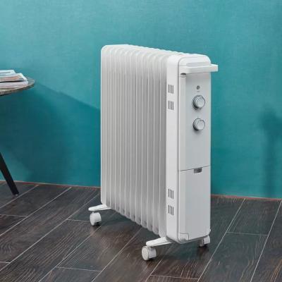 China Yipin 800w-2000w Oil Heater Three Speed Power Regulating Heater Smart Electric Hotel Radiator for sale