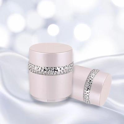 中国 120ml Plastic Cosmetic Packaging Container Lid Set Cream Pearl White Jars 販売のため