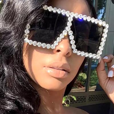 China Anti feminino d'oculos de sol rhinestone Diamond Oversized Luxury Women Men Sunglasses personality glass UV400 12 colors for sale
