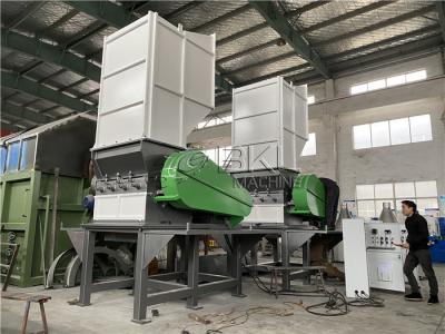 Chine Machine en plastique 800kg H de broyeur d'animal familier de bouteille de HDPE de lait à vendre