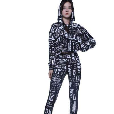 China 2021 New Fashion High Quality QUICK DRY Women's Fitness Yoga Suit Sports Tops And Gaiters for sale