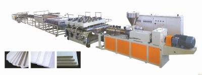 China máquina del extrusor del PVC 75KW, fabricante de la máquina del tablero de la espuma del PVC de la anchura 1220mmm en venta