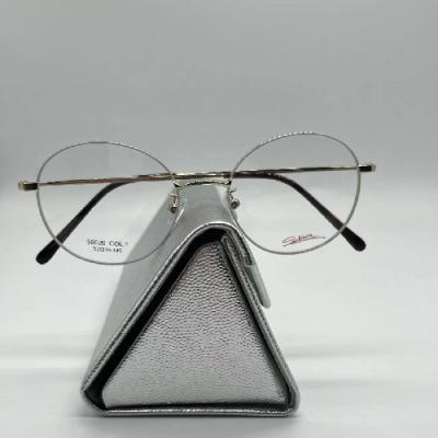 China Portable glasses Silver Durable Foldable Sunglasses Case Envelope Style 16.1CM for sale
