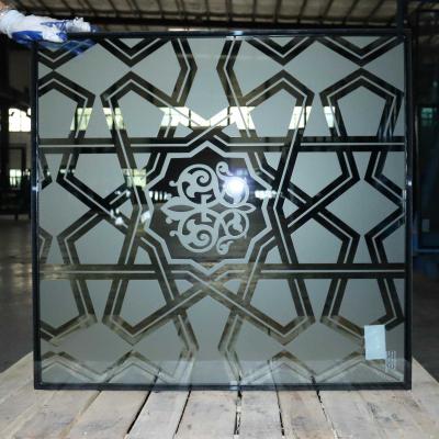 China low iron glass toughened glass auto glass tempered glass 5mm sheet price for shower glass en venta