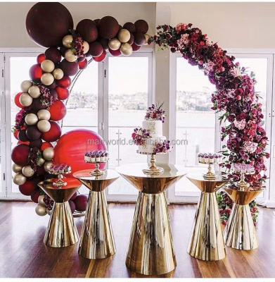 China Decoration Wedding Favors mirror gold display cake table stand for party events bridal showers decorations candy bar Christmas for sale