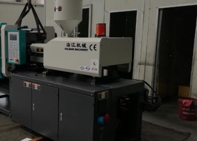 China Máquina plástica del moldeo por inyección del control de PQ, máquina de moldear de la silla plástica de poco ruido en venta