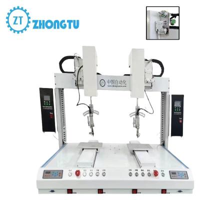 China Máquina de soldadura automática Soldar simultáneamente dos puntos para mejorar la eficiencia del trabajo en venta
