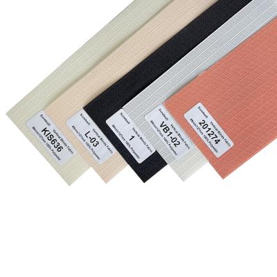 China Polyester-Vertikalen-bloßes Eleganz-Rollladen-Gewebe 100% für Fenster-Behandlung zu verkaufen