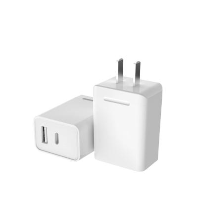 China Universal Hot Selling Smart Mobile Phone Charger QC18W+ PD18W Wall Charger USB Fast Charging Head for sale