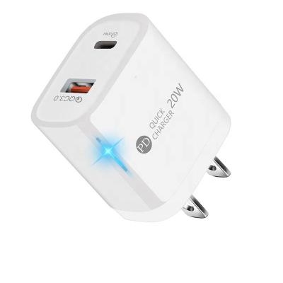 China Universal Hot Selling Smart Mobile Phone Charger QC18W+ PD20W Wall Charger USB Fast Charging Head for sale