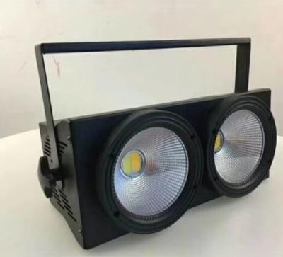 Китай 2 глаз LED COB свет Теплый и белый цвет 200 Вт Зрителей слепые огни для свадьбы продается