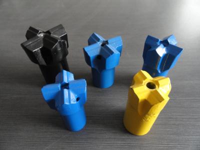 Cina Pezzi trasversali di perforazione di hard rock, tagliente H25/R25/R32 del bottone del carburo di tungsteno in vendita