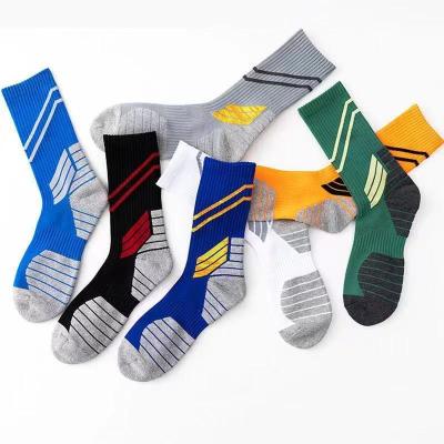 China Custom Made High Quality Breathable Logo Athletic Sport Socks Cotton Elite Basketball Compression Socks Wholesale for sale