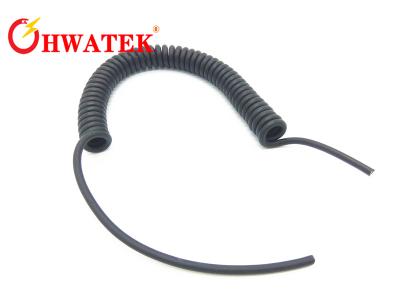 China Kabel van de halogeen beschermde de Vrije Spiraalvormige Macht 3 Kern/4 uitboort, opspringt Gerolde Aanhangwagendraad Te koop