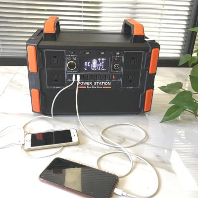 China Fonte de alimentação móvel de saída de onda senoidal pura de 4 X CA para necessidades de recarga de entrada de DC 38V 6A à venda