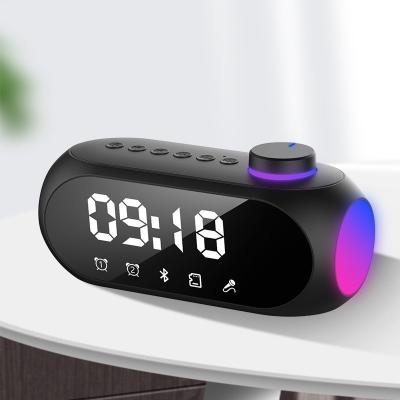 China Display Digital Dual Alarm Clock Speaker Portátil e sem fio para casa ou escritório à venda
