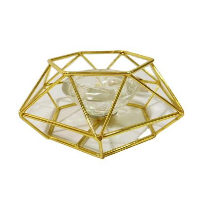China Nordic Creative Modern Simple Geometric Golden Home Decorations Romantic Candle Glow Morden Iron Candle Holder Props for sale