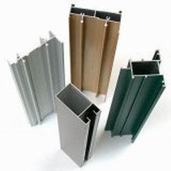 Chine profil 6063/6006 de mur rideau d'aluminium se pliant avec T66 T5 à vendre