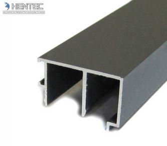 Chine Fraisez profils en aluminium de finition/anodisés d'extrusion pour les portes accrochées par côté à vendre