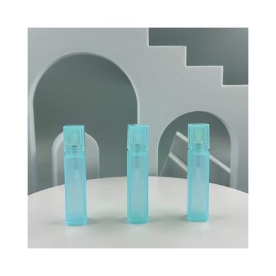 Chine Atomiseur de parfums portable vide et rechargeable de 10 ml et 15 ml avec le logo du client acceptable à vendre