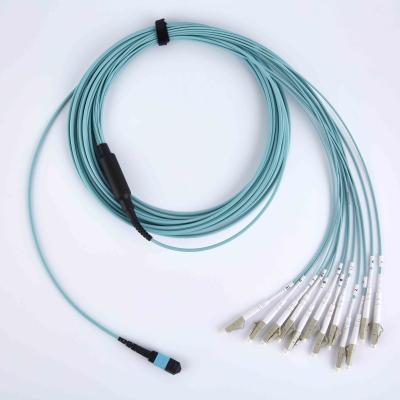 China Niedrigwasser-Höchstfaser-Optikflecken-Kabel MTP/MPO zur LC-Geschirr-hohen Präzision zu verkaufen