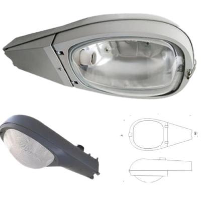 Chine Le cobra à haute pression de sodium que la tête a mené le logement 250w Ip65 de réverbère a évalué la lampe E40 à vendre