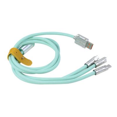 中国 3つの同時充電ポートと耐久性ナイロン帯状ケーブルを備えたCE認証のマルチデバイス充電ケーブル 販売のため