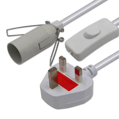 Cina E14 Cavo per il convertitore delle prese di luce con presa UK e interruttore 303, 250V 3A per apparecchi di illuminazione vintage in vendita
