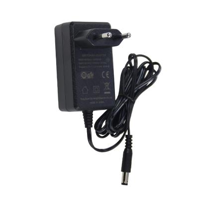 Cina EU Plug 12V DC Power Adapter European AC to DC Wall Charger per LED, Router, Fotocamera, Elettronica in vendita