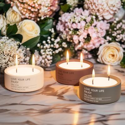 Chine Fin Candelier parfumé à la cire de soja sur mesure fait à la main dans un bocal en verre pour une méthode d'impression en couleur à vendre