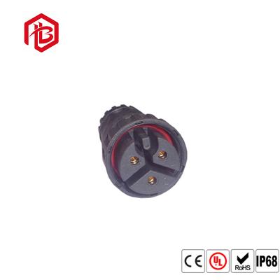 Chine Le mâle à Ip67 femelle M23 a moulé le matériel en nylon de Pin PA66 du cable connecteur 3 à vendre