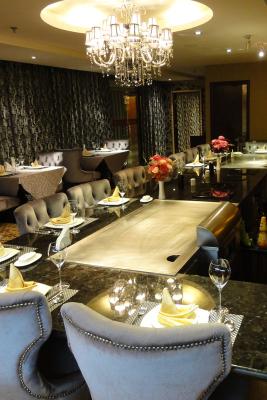 China 7-10 tabela comercial da grade de Hibachi Teppanyaki do equipamento da grade de Hibachi do gás dos assentos à venda