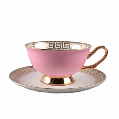 China Golod Rim Handle Colorful Bone China Viable High Quality English Cup And Saucer Fine Rose Coffee Cup Set Tea Cups for sale