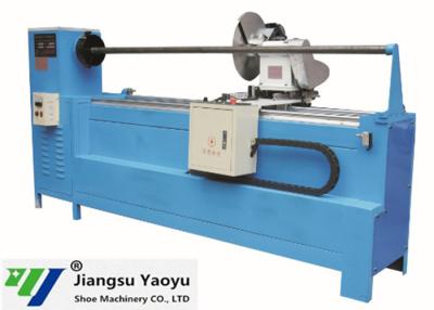 Chine Découpeuse matérielle réfléchie de petit pain de tissu, découpeuse de bande en cuir à vendre