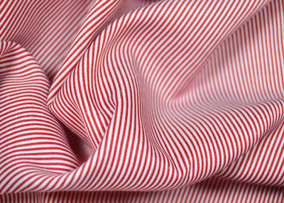 China Soft Touch Cotton Yarn Dyed Fabric , Smooth Red And White Striped Material for sale