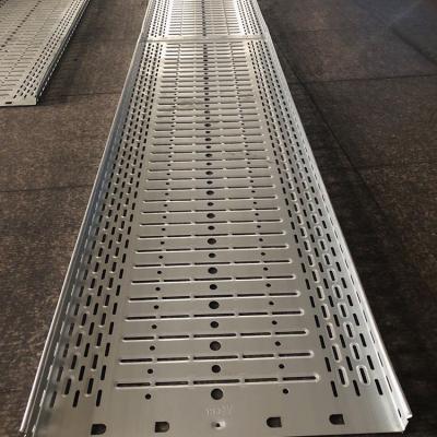 China Dachplatte 380V, die Maschine, Kabelrinnen-Rolle 15kw herstellt, die Maschine bildet zu verkaufen