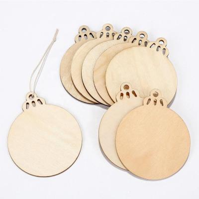 China Diy Christmas Baubles (8cm) Blank Christmas Shapes Wooden Craft Hanging Decoration Gift Tags for sale