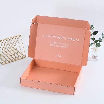 Chine Boîte en papier ondulé pliable Eco-friendly Packaging Gift Box Mailers à vendre