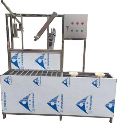 Chine Machine de remplissage de gallon de 80BPH 20L semi automatique à vendre