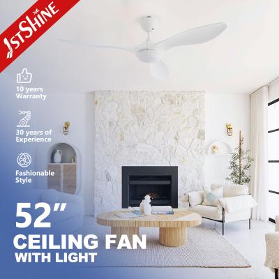 China Ventilador de techo blanco de 52 pulgadas con luz LED atenuable y motor DC de control remoto en venta