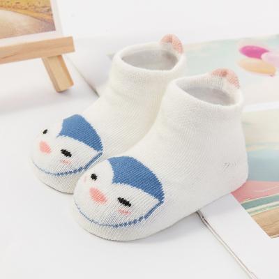 China The new sport socks for baby 0-12 months baby bumps unisex cute cartoon bumps baby with non-slip silicone bottom for sale