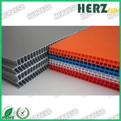 Chine Pp conducteurs couvrent l'ESD ont ridé le poids léger de plastique Max Width de feuille 1.5M Thickness 2-8mm à vendre
