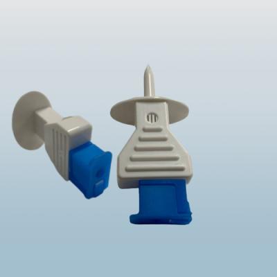 China Universal Fluid Transfer Set Spike With Air Vent Filter And Flip Cap for sale