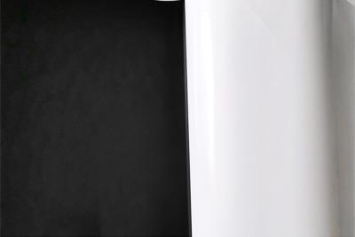 China Vinilo imprimible monomérico desprendible al aire libre 140gsm de Matt White Self Adhesive Film en venta