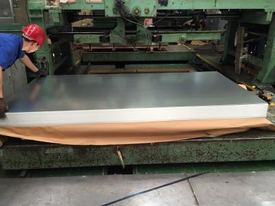 Chine 30 - Le zinc de l'immersion 275 G/M2 chaude a enduit la tôle d'acier, tôle d'acier galvanisée par peinture mince dans les bobines à vendre